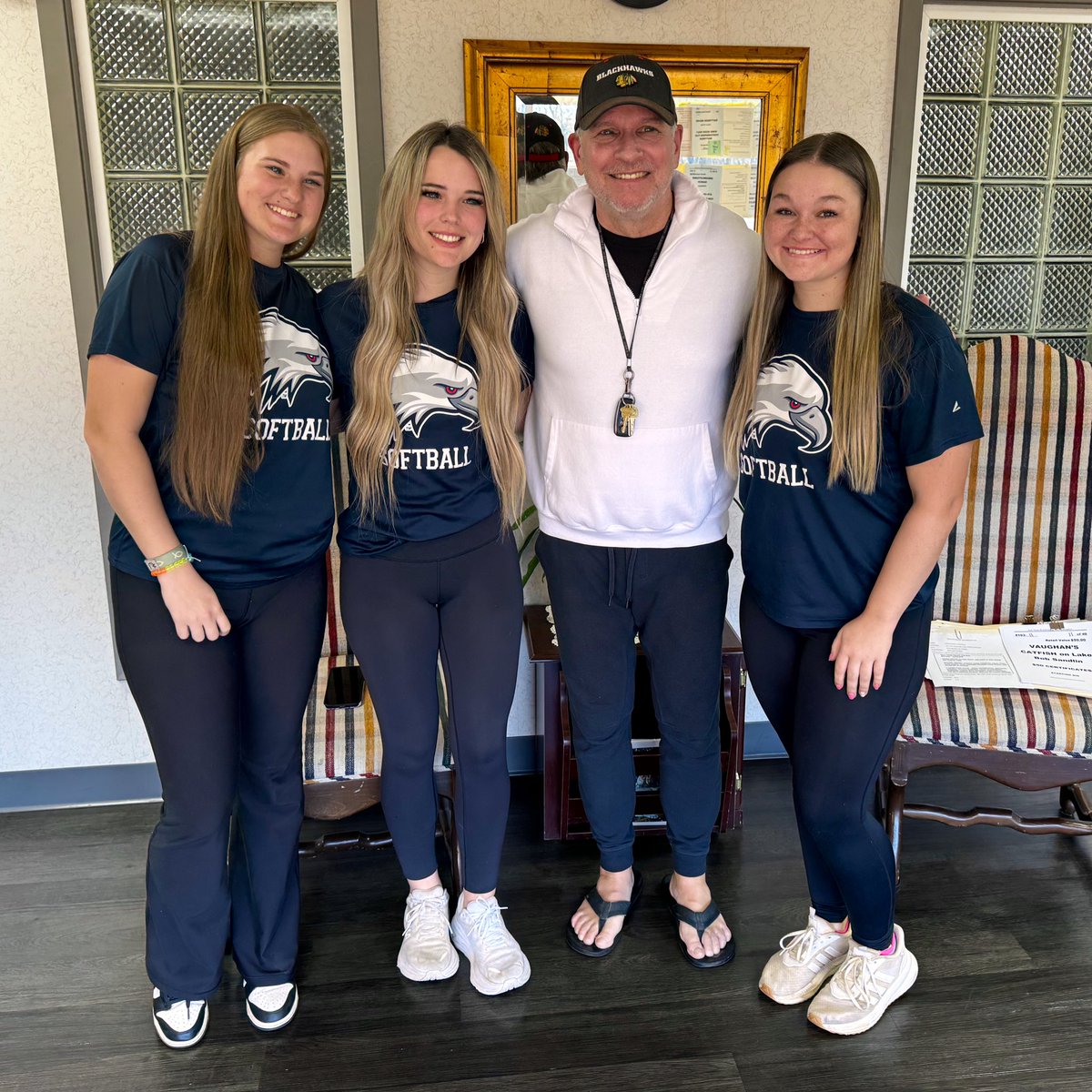 🎤 Thank you Star Country 96.9 for inviting us on the show to talk all things softball -  local legends Casey Jones, Morgan Hill and Conlee Zachry did a great job. We are lucky to have them apart of our program. 
🥎 See ya at the ball park today 1&amp;3 vs. Howard! #DirtbagClub