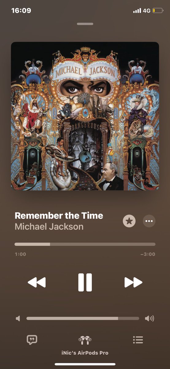 nic_iyo's tweet photo. Like these, these are amazing MJ songs https://t.co/GNokVIfVqh