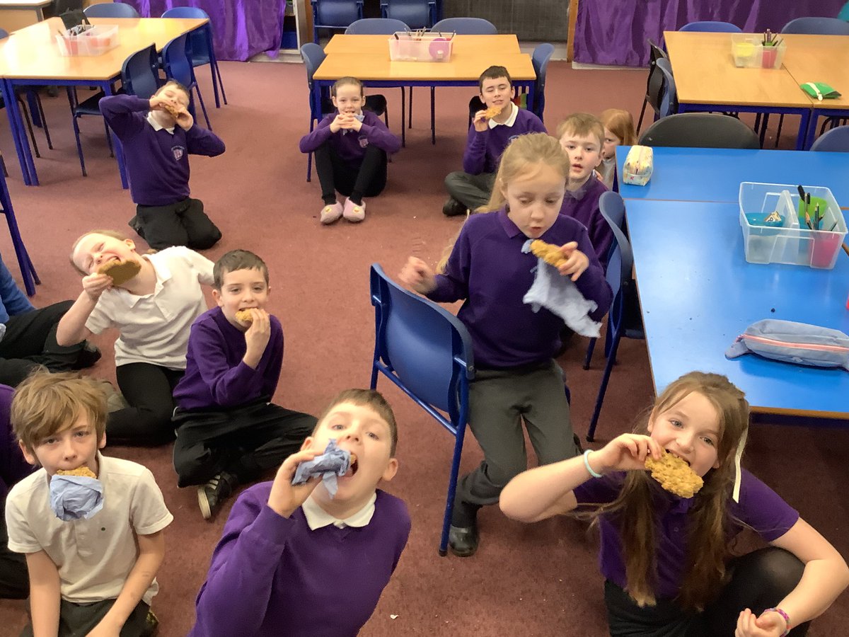 BPSMrsLang's tweet photo. We loved eating our amazing oatmeal and raisin cookies. They were delicious! We have more available to try at our learning cafe on Monday at 2pm. We hope to see you there π₯³πͺ @MrsSwanBX #BPSSTEM #BPSTextiles https://t.co/EVAr5J4EKb