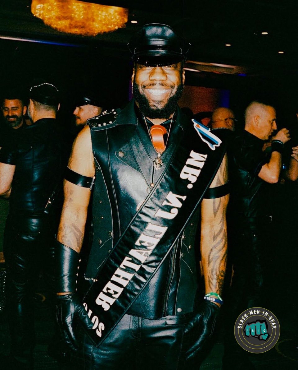 Blkmeningear (@blkmeningear) on Twitter photo 28🖤✊🏾 Black History is never ending because we will continue to trail blaze for our elders and ancestors that came before and trail blazed as well. Photo from <a href="/outmagazine/">Out Magazine</a> @leatherman_lynx #blkmeningear #leatherhistory #leatherculture 28🖤✊🏾 Black History is never ending because we will continue to trail blaze for our elders and ancestors that came before and trail blazed as well. Photo from <a href="/outmagazine/">Out Magazine</a> @leatherman_lynx #blkmeningear #leatherhistory #leatherculture
