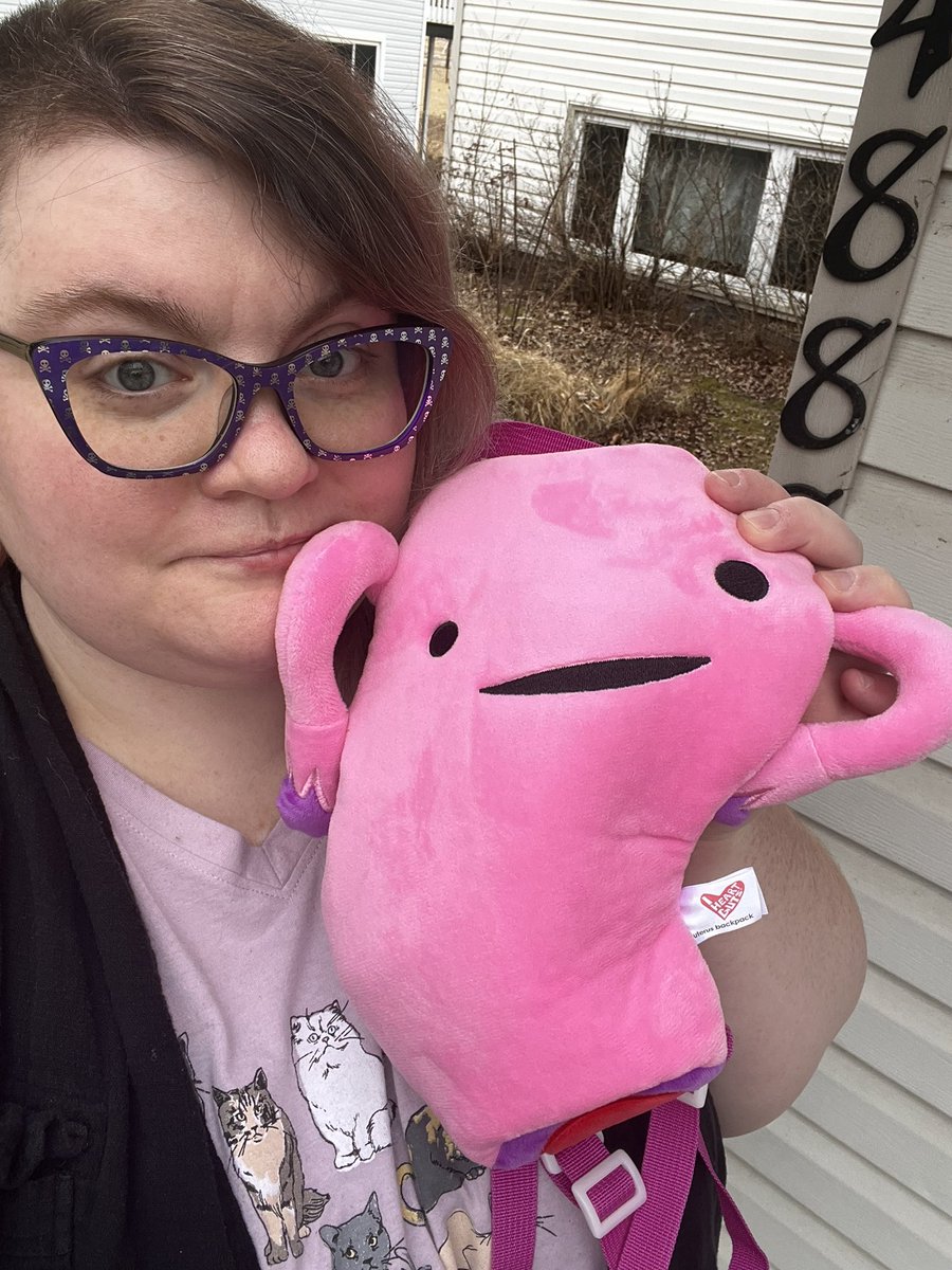 Brb on the way to get my uterus yeeted.
Enjoy my pussy (cat) shirt and uterus bag, because they made me chuckle 🤭