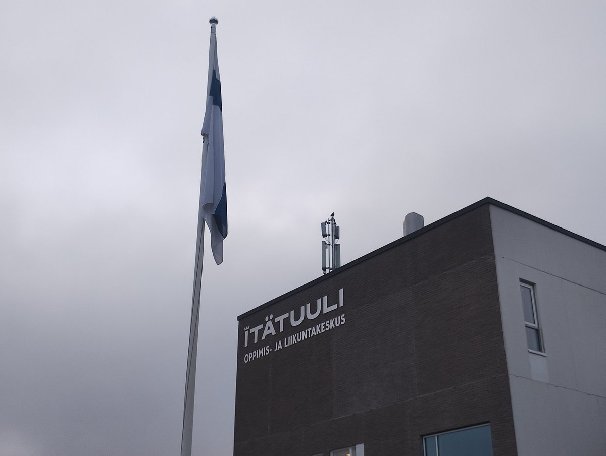 SSatakunta's tweet image. Sinimustan Liikkeen Satakunnan piirin jäsenet pitivät Kalevala-aiheisen lukupiirin Itätuulen kirjastossa Porissa.
Mainiota keskustelua kansalliseepoksestamme ja sen merkityksestä suomalaiseen kulttuuriin ja historiaan.
🇫🇮
💙🖤