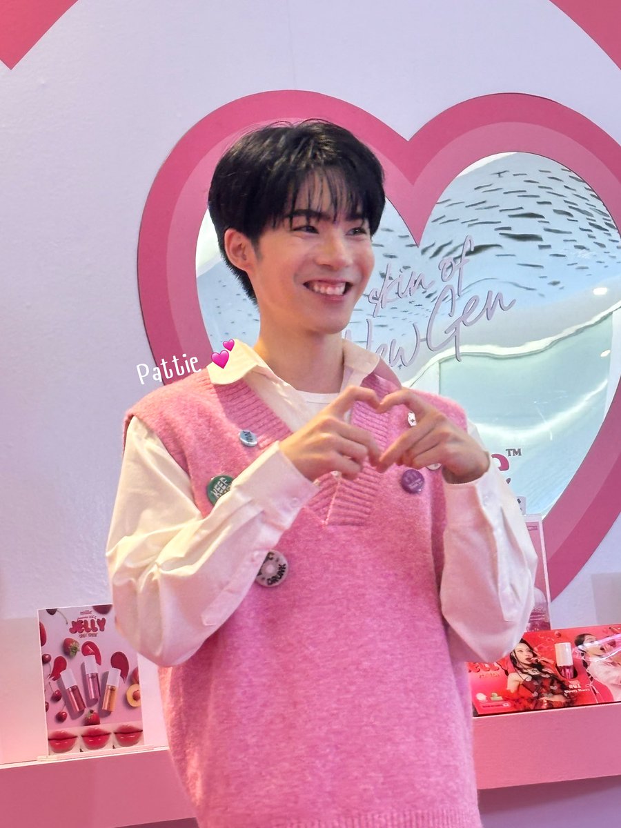 PattieRoad's tweet photo. วันนี้เจเจเก่งมากกก 💕💕💕
#ebMillexJJ_rcp #มิลเล่ลิปเจลลี่ทินท์ปากฉ่ำ #Millebeaute #ebMille #jj_rcp https://t.co/l4td0NoliZ
