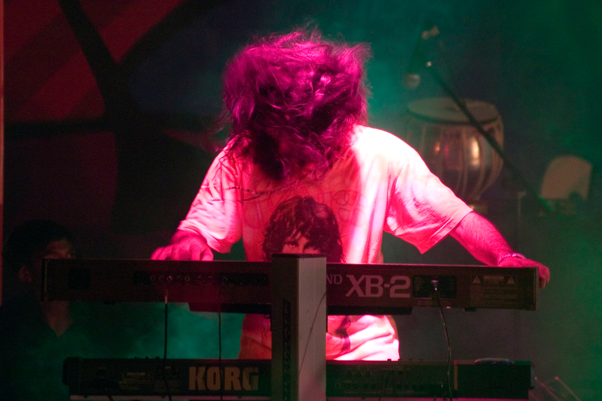Girish Menon (@wildlifegiri) on Twitter photo Some of my best memories from the ’90s are going to rock shows with friends, singing along to #PinkFloyd covers by bands like <a href="/parikrama/">p a r i k r a m a</a> at Rang Bhavan and IIT Bombay.
Before the internet, discovering international rock #music wasn’t easy. Our best chance was if someone traveled Some of my best memories from the ’90s are going to rock shows with friends, singing along to #PinkFloyd covers by bands like <a href="/parikrama/">p a r i k r a m a</a> at Rang Bhavan and IIT Bombay.
Before the internet, discovering international rock #music wasn’t easy. Our best chance was if someone traveled
