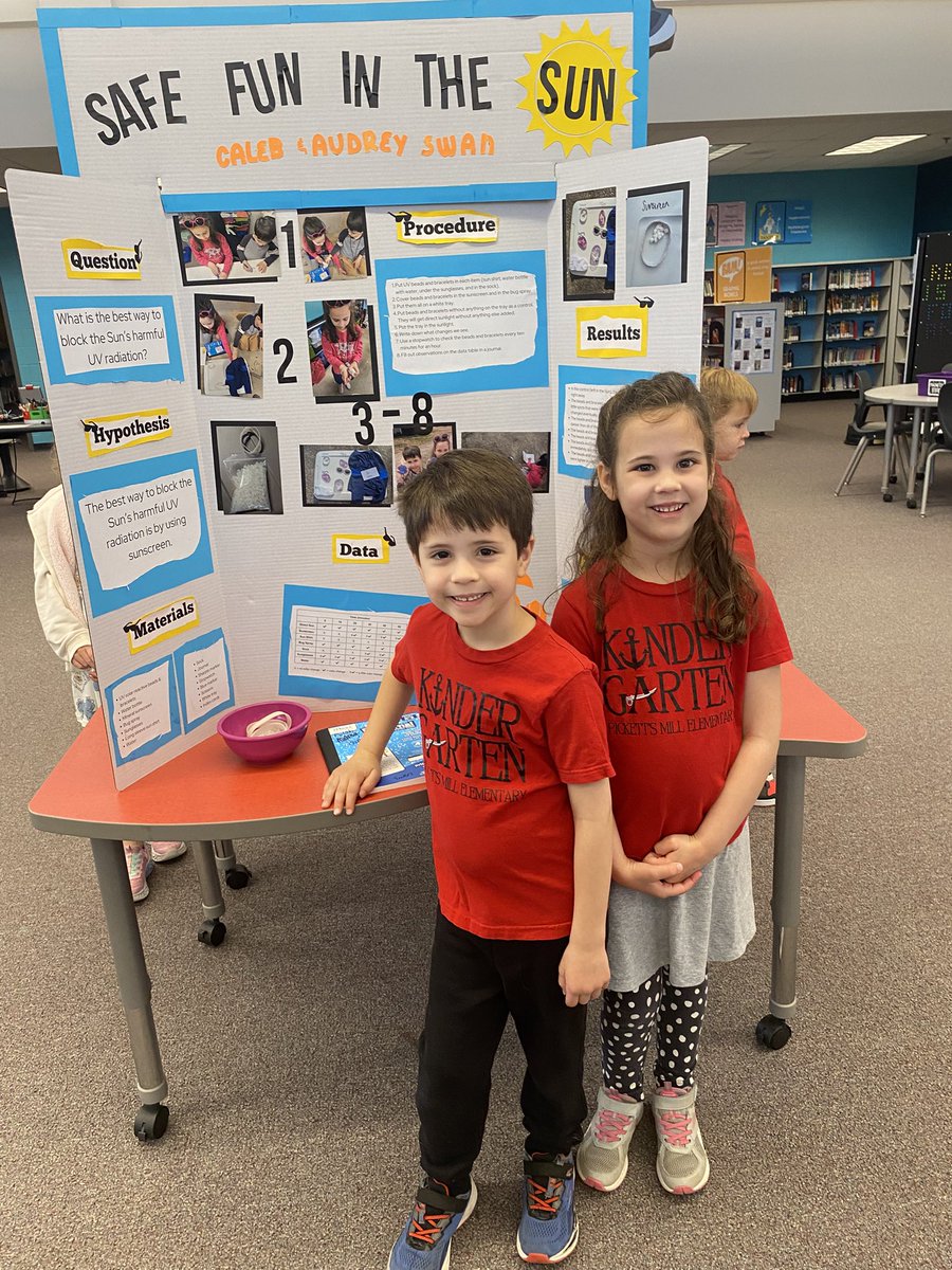 STEMTania's tweet image. This is the highlight of my week! 🤩Thank you @PickettsMillES @MrsSmithSTEMLab for inviting me to be a science fair judge today! I just adored speaking with all the budding scientists about their research this morning! #STEMCobb #DoingDrivesLearning @DrAdamCasey @cobbscience