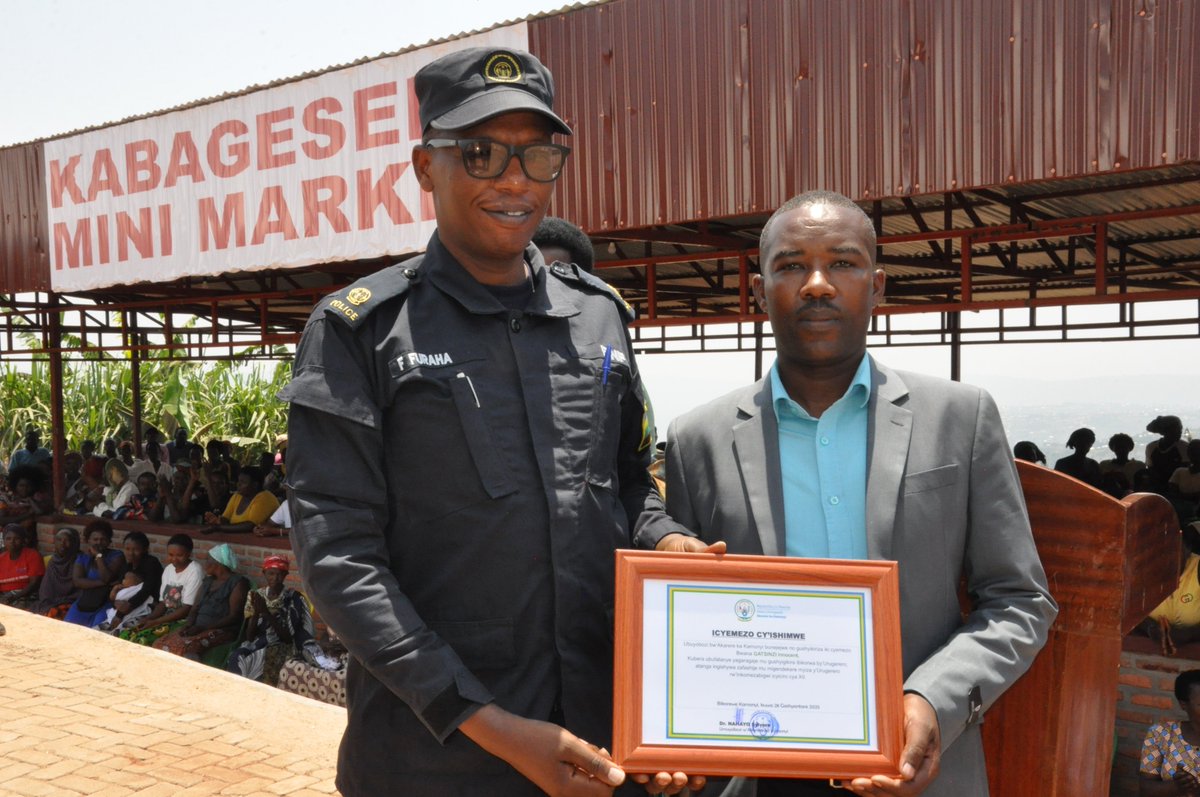 Igikorwa cyo gusoza urugerero, cyaranzwe no gutaha isoko ryubatswe,irerero n'icyumba mpahabwenge mu ikoranabuhanga byubatswe bigizweho uruhare n'urugerero rw'Inkomezabigwi icyiciro cya 12. Izi ntore zashimiwe umusanzu wabo mu guharanira imibereho myiza y'abaturage <a href="/Unity_MemoryRw/">Ministry of National Unity and Civic Engagement</a>