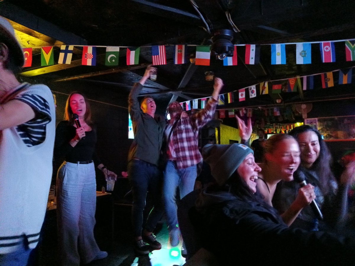 yuppipipipiiii's tweet image. 我無法地帯に放置される笑