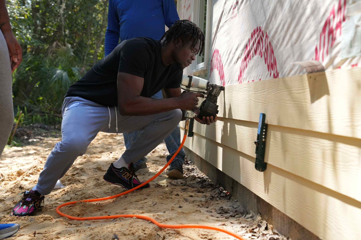 Kofi Asare (@kofi_asare1) on Twitter photo Spent my afternoon measuring, cutting, and nailing!! Come help with home building and see the impact you can make, follow the link. alachuahabitat.org/volunteer ⬇️<a href="/Fl_Victorious/">Florida Victorious</a> #FVFoundation Spent my afternoon measuring, cutting, and nailing!! Come help with home building and see the impact you can make, follow the link. alachuahabitat.org/volunteer ⬇️<a href="/Fl_Victorious/">Florida Victorious</a> #FVFoundation