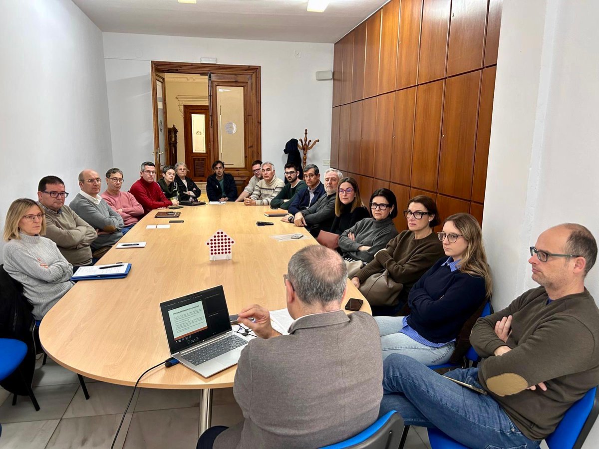 CAF Valencia-Castellón (@cafvalencia) on Twitter photo Hoy hemos celebrado simultáneamente en Gandia, Valencia y Castellón una #formación sobre la obligación de acudir a los Medios Adecuados de Solución de Controversias (MASC) en la solución de conflictos con éxito de asistencia en las tres sedes. 
#CAFValenciaCastellón Hoy hemos celebrado simultáneamente en Gandia, Valencia y Castellón una #formación sobre la obligación de acudir a los Medios Adecuados de Solución de Controversias (MASC) en la solución de conflictos con éxito de asistencia en las tres sedes. 
#CAFValenciaCastellón