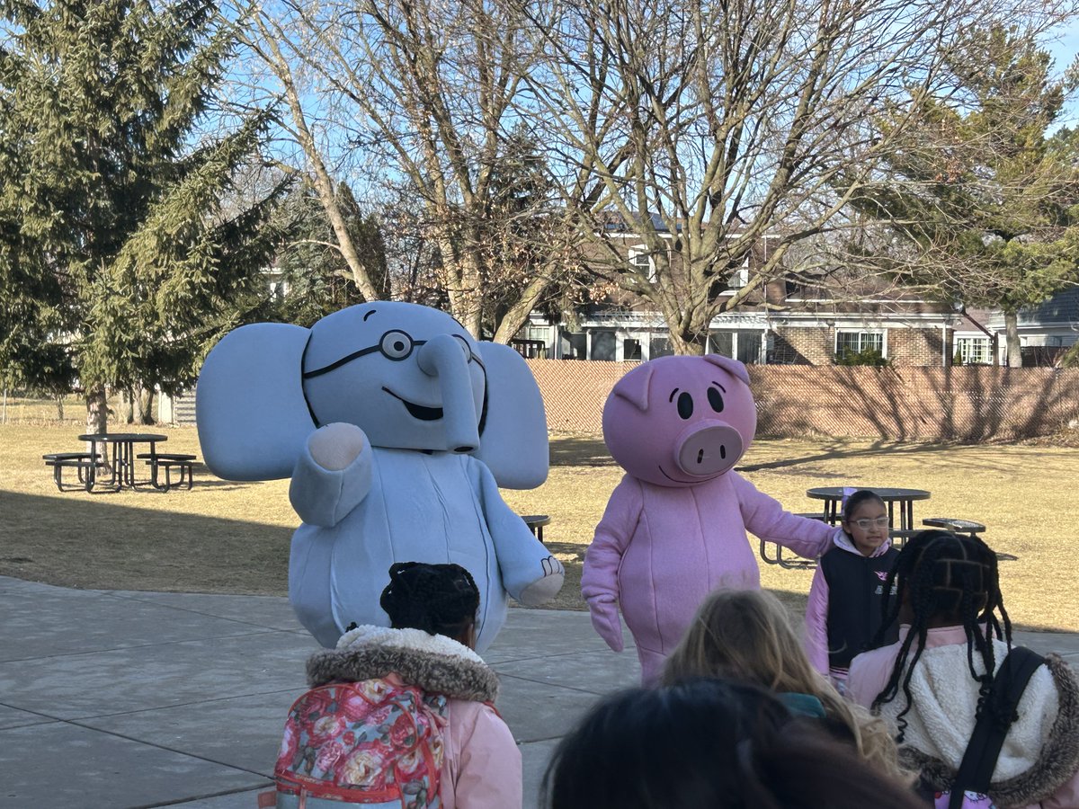 Tom Luedloff (@tomluedloff) on Twitter photo I was grateful to be <a href="/D59JohnJay/">John Jay Elementary</a> this morning where
students were welcomed to school by the world famous Elephant & Piggie. What a great way to start the school day! #D59Learns I was grateful to be <a href="/D59JohnJay/">John Jay Elementary</a> this morning where
students were welcomed to school by the world famous Elephant & Piggie. What a great way to start the school day! #D59Learns