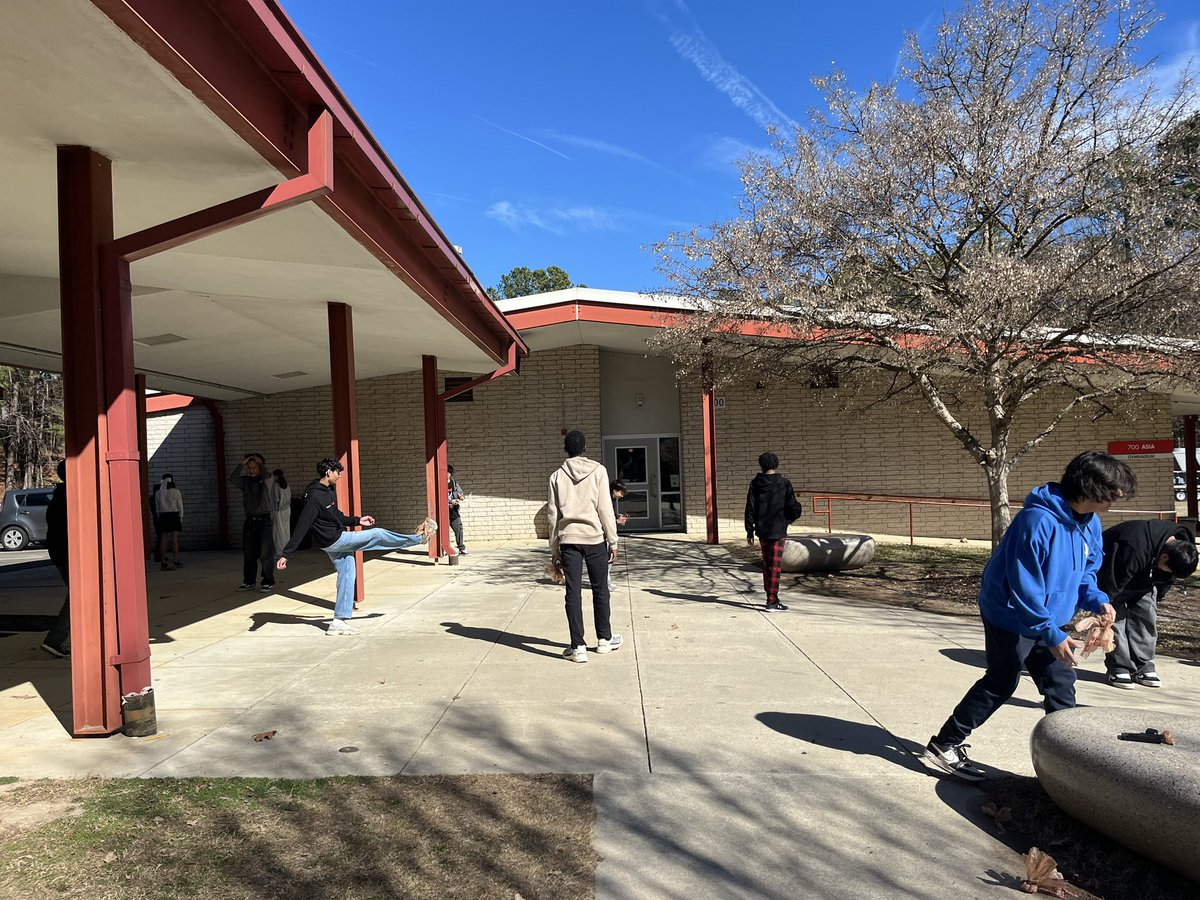 Rong Zhang (@zhangrzhang) on Twitter photo Made Chinese shuttlecocks (毽子) today and played with our students! We explored its history, cultural significance, and ties to #SDGs—health, well-being, and sustainability. A fun mix of learning and movement! <a href="/eastcarymiddle/">East Cary Magnet Middle School</a> <a href="/Ndavis615/">Dr. Nikia Davis</a> <a href="/Lee_LaPlace/">Lee LaPlace</a> <a href="/CarrieGongGG/">DGong</a> Made Chinese shuttlecocks (毽子) today and played with our students! We explored its history, cultural significance, and ties to #SDGs—health, well-being, and sustainability. A fun mix of learning and movement! <a href="/eastcarymiddle/">East Cary Magnet Middle School</a> <a href="/Ndavis615/">Dr. Nikia Davis</a> <a href="/Lee_LaPlace/">Lee LaPlace</a> <a href="/CarrieGongGG/">DGong</a>