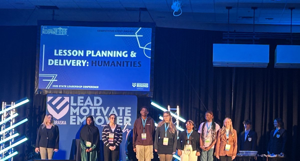 SewardBlueJays's tweet photo. Three SHS Educator Rising students were able to compete at the State Competition this week. Lexi Daniel, McKenzie Martin and Kathryn Naber were excellent representatives for SHS. Kathryn earned first place making her a national qualifier! #edrising #buildingtheblueprint #letsfly https://t.co/9jdL2UDg5M