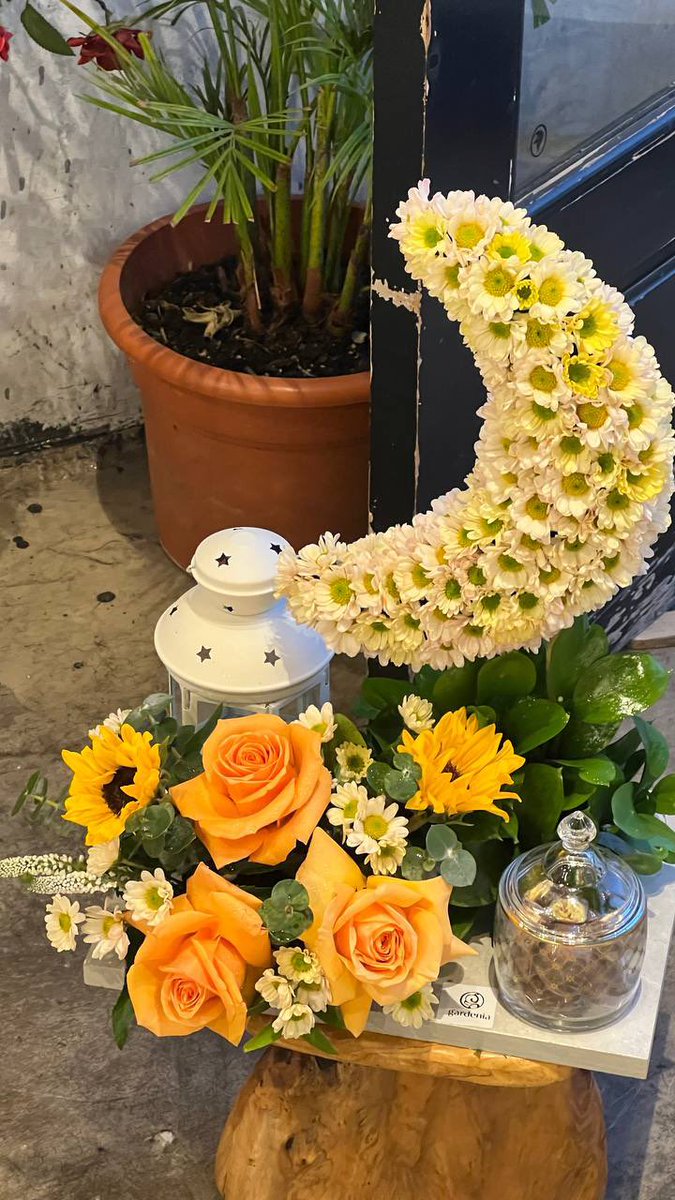 مبارك عليكم شهر رمضان 🌙 

أهلهُ الله علينا وعليكُم بالأمْن والإيمان
 وأسأل الله أن يعيننا وإياكم على صيامه وقيامه وأن يبارك لنا ولكم في أعمالنا وأقوالنا  وتقبّل الله منا ومنْكم صَالح الأعمال ✨

        وكل عام وانتم بخير 🙏🏼

 #مبارك_عليكم_الشهر