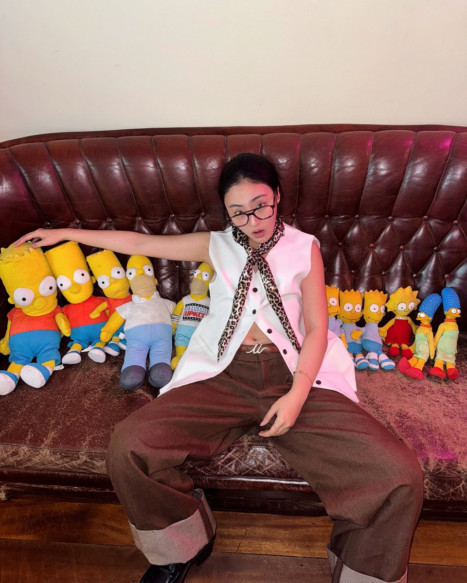 4eveforaye's tweet image. 𝐈𝐆 𝐮𝐩𝐝𝐚𝐭𝐞 : ppunnch

Caption : Simpson tell me my fortune 

#wiz  #wizx4eve #japancollection #แว่นสายตาคุณภาพ

#4EVE #Punch4EVE