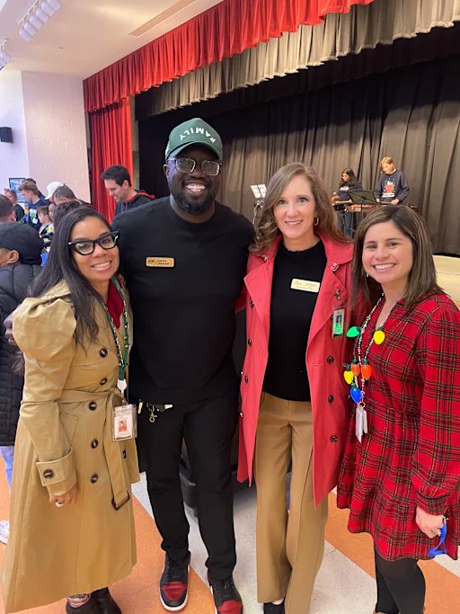 Vickery Mill School Governance Council Launches Program to Boost Attendance. #FCSnews #FultonCountySchools #FCSattendancematters

Dig Deeper: news.fultonschools.org/details/~board…