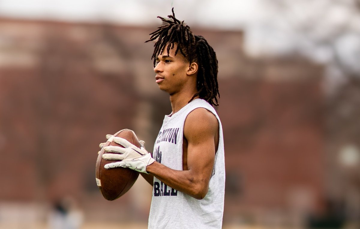 FHHS Tiger Football (@tigerfootballbk) on Twitter photo 🐯 <a href="/ZakBenchemmar3/">Zakaria Benchemmar</a> @Tishbtajz <a href="/ZaireThomas21/">Zaire Thomas</a> 🐯 <a href="/ZakBenchemmar3/">Zakaria Benchemmar</a> @Tishbtajz <a href="/ZaireThomas21/">Zaire Thomas</a>