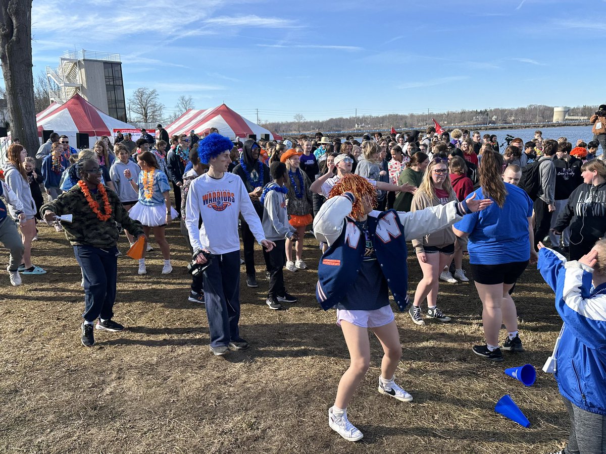 whitelandsports's tweet photo. We are so proud of our Unified Sports Polar Plungers!! They have raised over $2000 for @SOIndiana ! Great job, Warriors! @Whiteland_UFF @ChampsTogether @YOUR_CPCSC https://t.co/p1HZYXn9zF