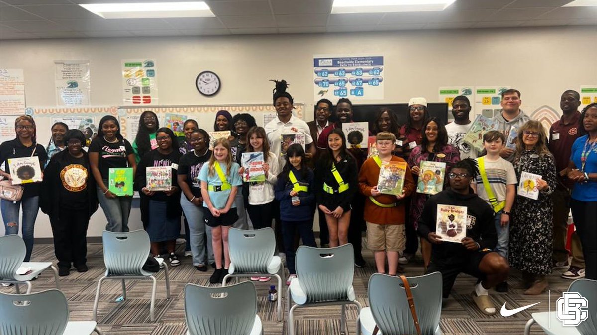 𝗖𝗮𝘁𝘀 𝗶𝗻 𝘁𝗵𝗲 𝗖𝗢𝗠𝗠𝗨𝗡𝗜𝗧𝗬!

This morning, B-CU Football had the privilege of reading to students at Beachside Elementary School!

Thank you for spending the morning with us!

#𝙃𝙖𝙞𝙡𝙒𝙞𝙡𝙙𝙘𝙖𝙩𝙨 | #𝙋𝙧𝙚𝙮𝙏𝙤𝙜𝙚𝙩𝙝𝙚𝙧