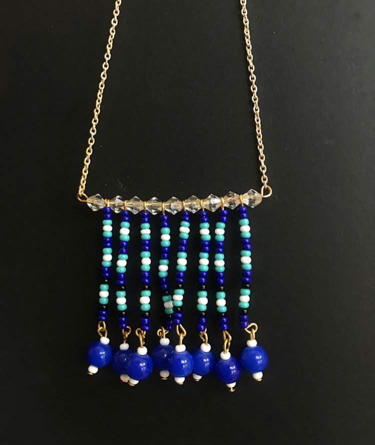 girlwishjewels's tweet photo. Dripping in blues and beads! ✨💙 Handmade with love, customized just for you. What color combo would you pick? #GirlWish #GirlWishJewels #HandmadeJewelry #necklace #StatementNeckpiece https://t.co/YlTozYmWpo