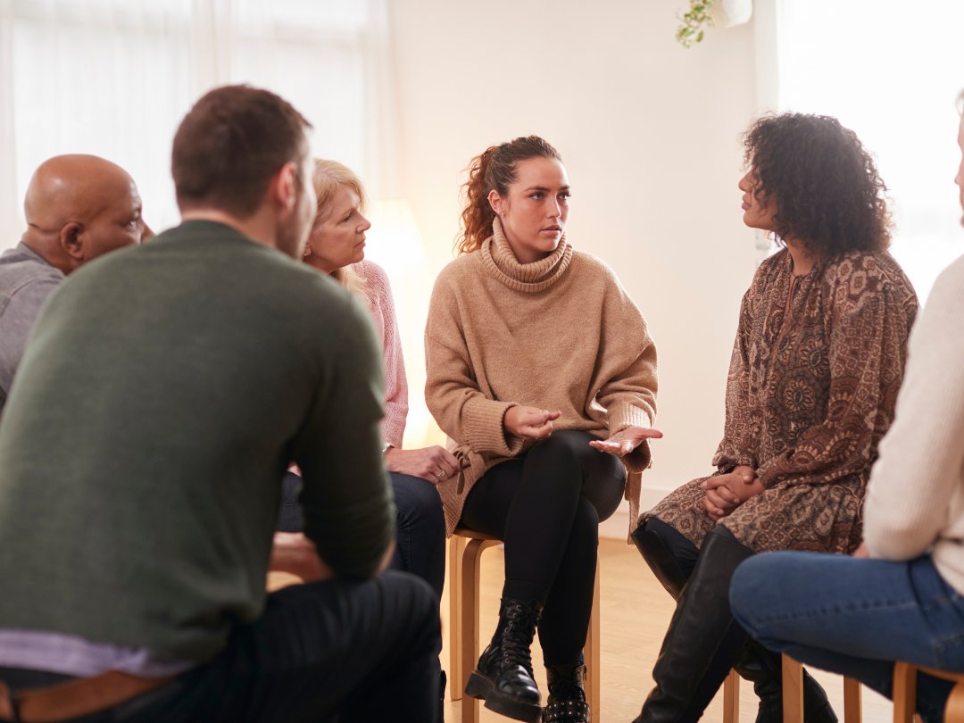 rollinghillsrc's tweet image. 🧠Addiction rewires the brain, hijacking its reward system. Drugs flood the brain with dopamine, leading to tolerance &amp;amp; altered decision-making. But there&apos;s hope! Brain can heal with abstinence. Learn more: posts.gle/uGuFMa #AddictionScience #BrainRecovery #Addiction