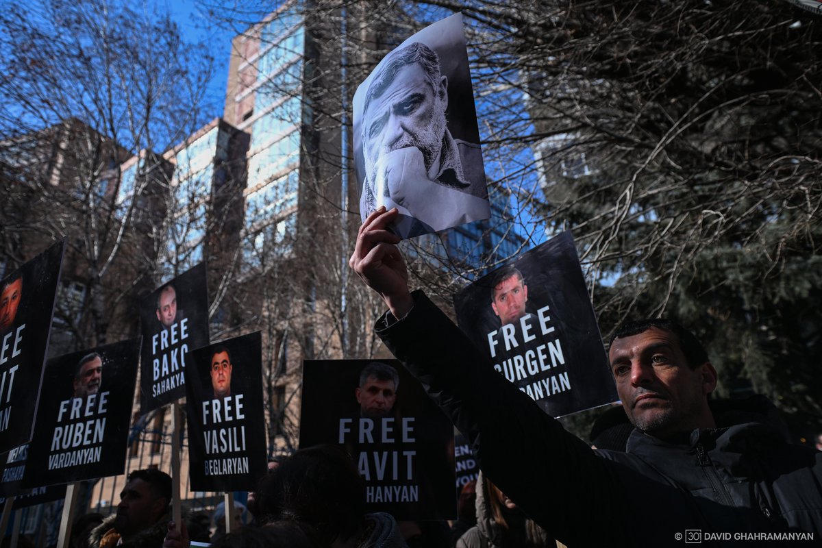David Ghahramanyan (@davidphotograp6) on Twitter photo Silent protest in front of the UN office in #Armenia in support of Armenian hostages illegally held in #Baku. The inaction of the international community is tantamount to a crime․ <a href="/RubenVardanyan_/">Ruben Vardanyan</a> <a href="/FreeArmHostages/">Free Armenian Hostages</a> <a href="/UNArmenia/">UN Armenia</a> <a href="/UN/">United Nations</a> Silent protest in front of the UN office in #Armenia in support of Armenian hostages illegally held in #Baku. The inaction of the international community is tantamount to a crime․ <a href="/RubenVardanyan_/">Ruben Vardanyan</a> <a href="/FreeArmHostages/">Free Armenian Hostages</a> <a href="/UNArmenia/">UN Armenia</a> <a href="/UN/">United Nations</a>