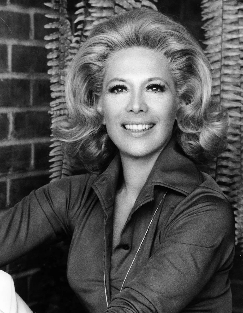 ClassicMovieHub's tweet image. Born Feb 29, in 1916, Dinah Shore - Thank Your Lucky Stars, Follow the Boys, Belle of the Yukon - &amp;amp; of course TV talk show Dinah! #botd #LeapYear