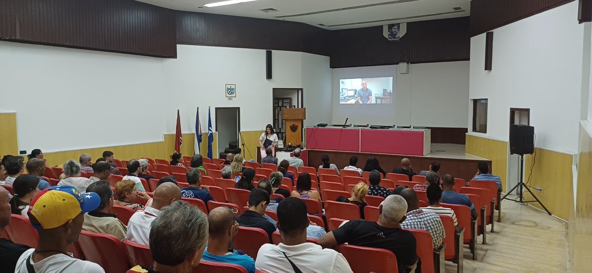 CombiomedC's tweet photo. 📢 COMBIOMED | Balance Anual 2024

Un año de desafíos, esfuerzo y compromiso. Hoy evaluamos nuestro trabajo, reconocemos a quienes marcaron la diferencia y proyectamos un futuro de innovación y crecimiento.

¡Juntos, seguimos avanzando! #COMBIOMED #Balance2024 #SomosBioCubaFarma https://t.co/IKtFgty74E