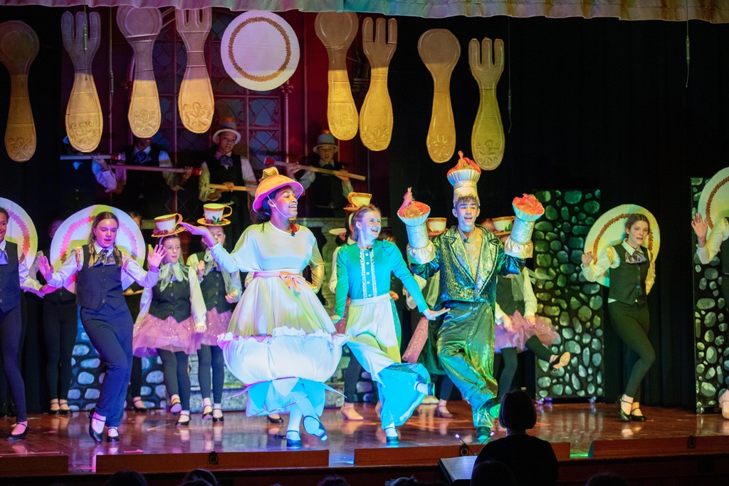 CalvertSchoolMD's tweet photo. It’s finally time to “be our guest!”🎉 Tonight and tomorrow, the cast and crew of “Beauty and the Beast Jr.” will leap onstage to perform this year’s winter musical. 💙💛
Break a leg, Mighty Bees!
#WinterMusical #MiddleSchoolMusical #Beautyandthebeast #drama https://t.co/MxEe1owFza