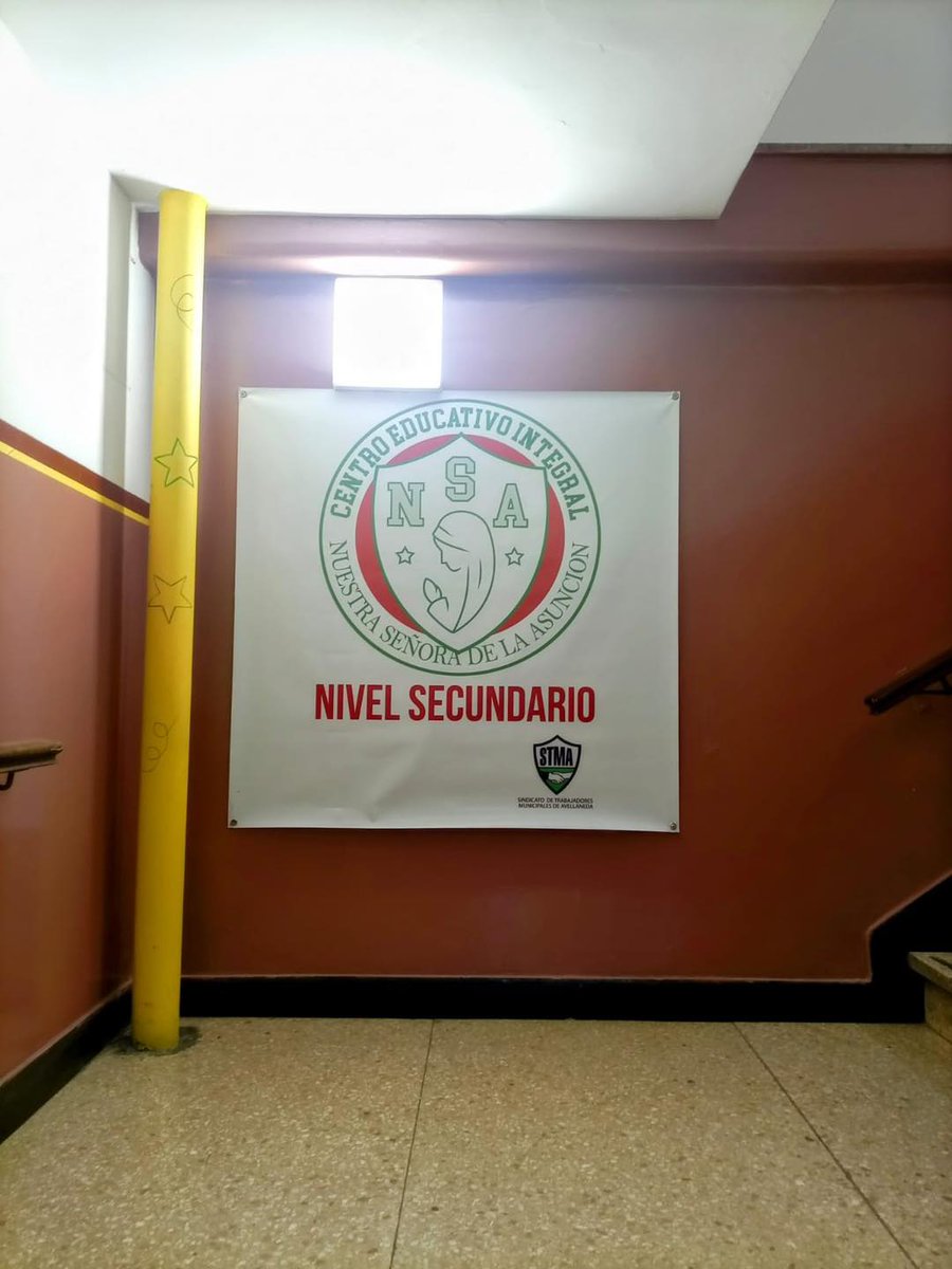 stmavellaneda's tweet photo. COLEGIO SECUNDARIO

Ya está listo el nuevo edificio del Colegio Secundario de nuestro Sindicato para el inicio de clases.

TU SINDICATO TE CUMPLE..!! https://t.co/gpjfaxRRcl