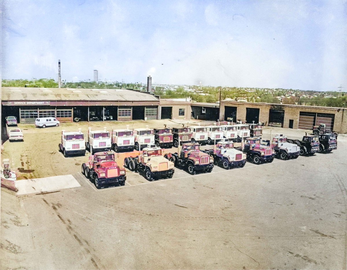 transourcetruck's tweet photo. 🎊 Happy Anniversary to Us! 🚛

Tomorrow, we celebrate 43 years of TranSource and 9 years of our St. Pauls location!

A huge THANK YOU to our employees, customers, and partners who have been part of this journey. We couldn’t do it without you! 💙

#HappyAnniversary #43YearsStrong https://t.co/BIInE1W6xC