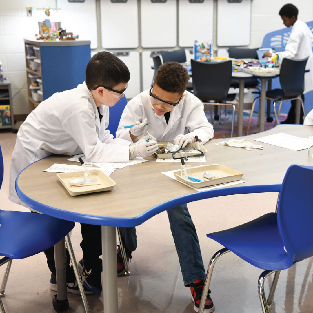 SmithSystem's tweet image. Bolton Academy’s new STEM Innovation Lab is sparking creativity and critical thinking. The first of its kind in the region (Atlanta Public Schools), it’s packed with cutting-edge tools and Smith System furniture for hands-on, flexible learning.
#innovativelearning #stemclassroom