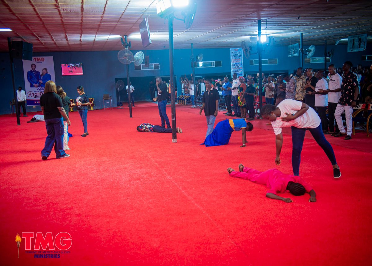 TMGministry15's tweet photo. I DECREE ACCEPTANCE UPON YOU IN THE MIGHTY NAME OF JESUS...
#tmgministries #throneofmercy
#throneofglory
#prophetomogheneministry
#theblessings
#activegrace #yearofrestoration #restoration2025
#fridayservice https://t.co/M1OIShZnTu
