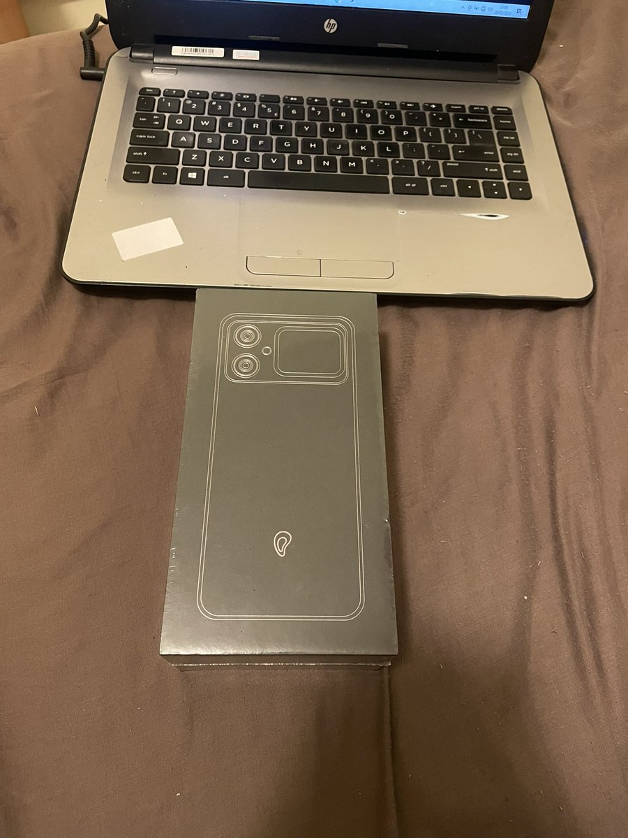 Innocent N. (@innocenthss) on Twitter photo Came home to meet this beauty <a href="/oysterecosystem/">Oyster Labs: Universal Basic Smartphone</a> <a href="/Oystersmartware/">Oysterguard</a>
#UBS1 #phone
Thank you, I finally received my #crypto phone . Came home to meet this beauty <a href="/oysterecosystem/">Oyster Labs: Universal Basic Smartphone</a> <a href="/Oystersmartware/">Oysterguard</a>
#UBS1 #phone
Thank you, I finally received my #crypto phone .