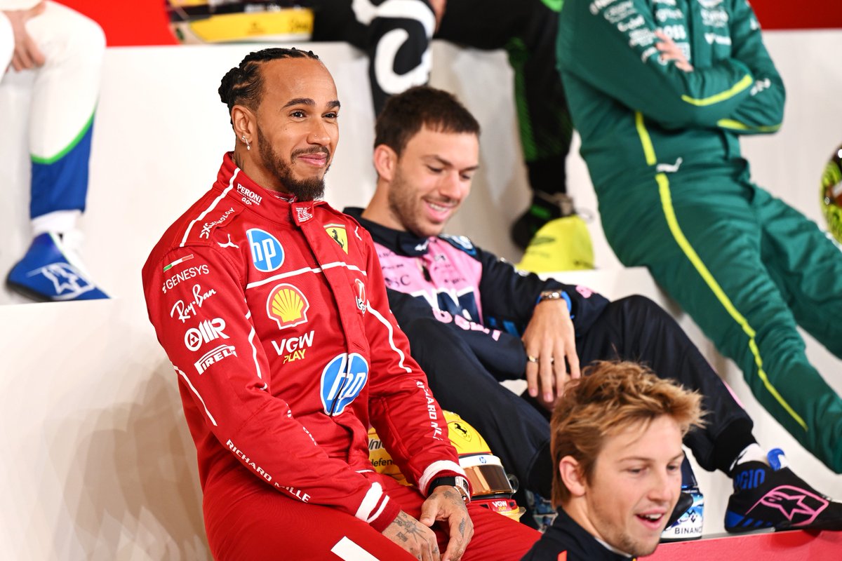 F1's tweet photo. Peek behind the scenes of our 2025 shoot 📸

#F1 https://t.co/M3gXfQa6pI