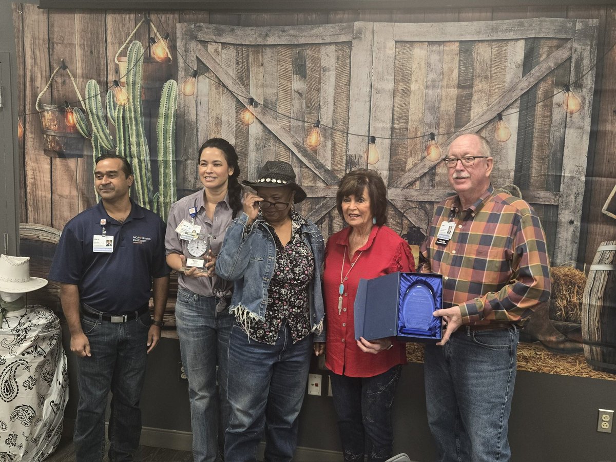 SpringEdFound's tweet image. The SISD attended the HCA chili cook off. We also presented HCA their Partners Award. Go Texas Day @SpringISD