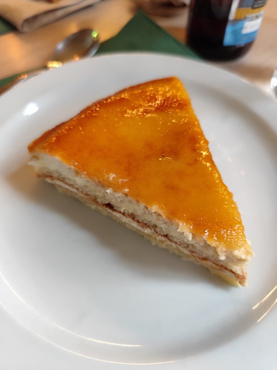 Pote Asturianu, helado de pote asturianu, casadielles, tarta gijonesa y la de mi madre en el #PoteDay de la <a href="/LaTabernaAstu/">La Taberna Asturiana</a> con <a href="/noeliaSolla/">Noelia Solla</a> y el gran Juanjo Cima <a href="/TablasCampillin/">TablasDelCampillin</a> <a href="/PoteDay25/">PoteDay</a>