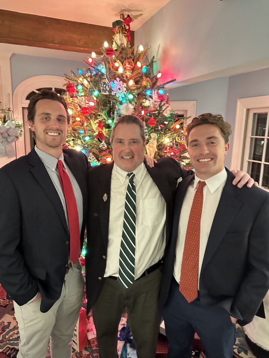 LARRYBISIG's tweet image. Xmas rip