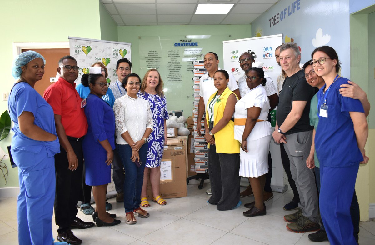 theserhajm's tweet photo. Chain of Hope UK and its partners donated syringe pumps and other medical equipment valued at US$80,000.00 to the Cardiac Unit at BHC, strengthening their ability to continue providing top-tier care. 💙 #PartnershipforHealth #BHC @themohwgovjm @christufton https://t.co/kCNHke1q5D