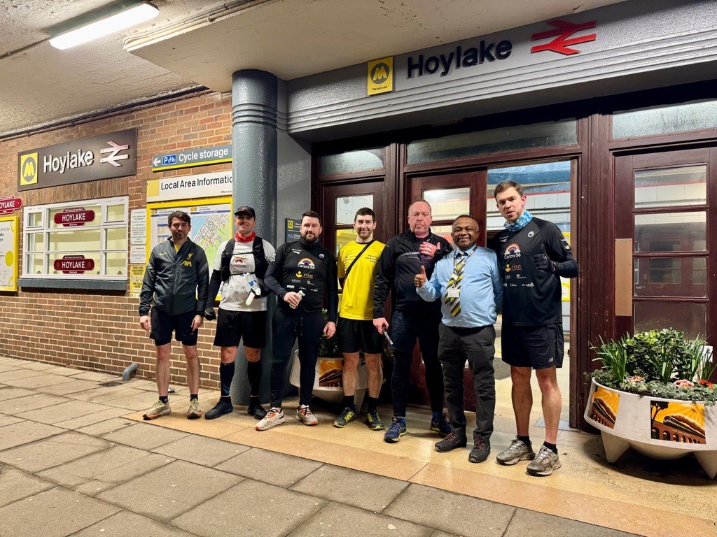 Merseyrail tweet media