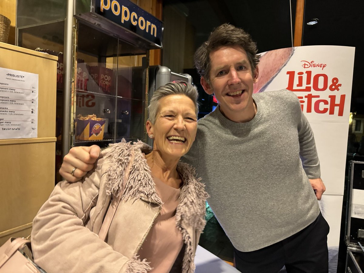 Esther Moe tweet media