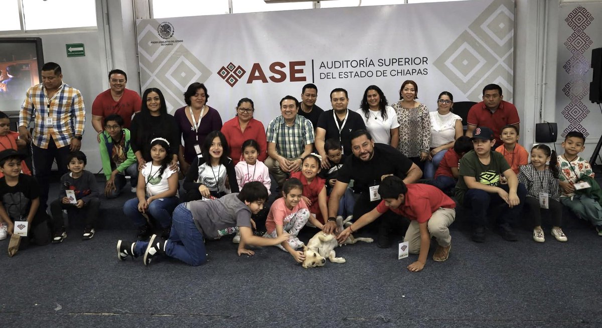 ASEChiapas's tweet photo. PEQUEÑOS EN LA ASE CHIAPAS

#Transparencia #Eficiencia #AuditoríaSuperior #CombateALaCorrupción #RendiciónDeCuentas https://t.co/kI0xDFCIoM