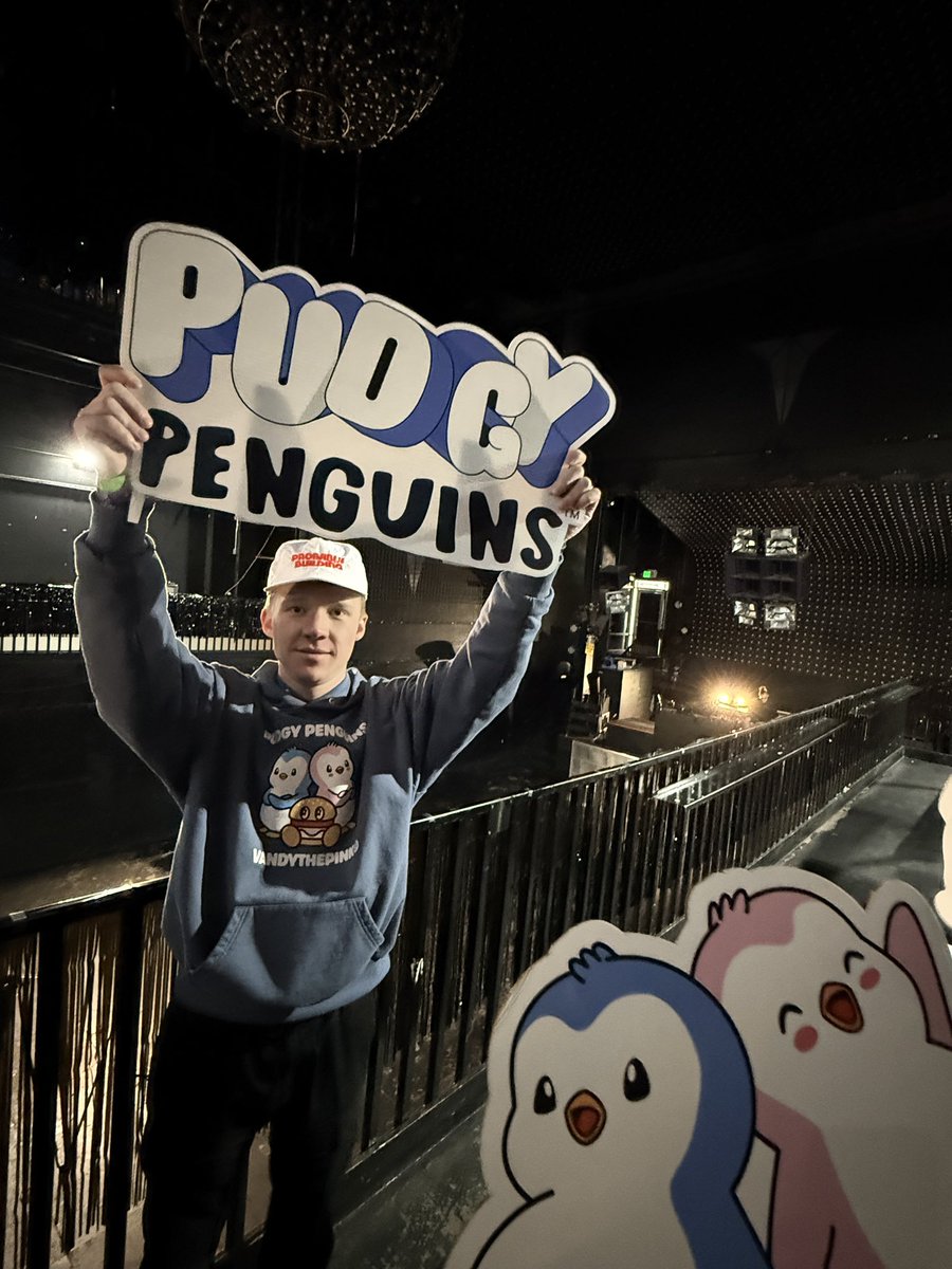 Come play me in Smash Bros at the <a href="/pudgypenguins/">Pudgy Penguins</a> event tonight 

Cooking w <a href="/logannross/">Logan</a>