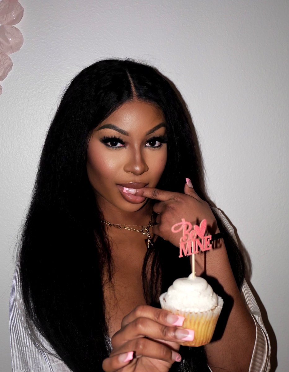 ashleyyetunde's tweet photo. Girls night 💕💕💕 https://t.co/MCI47YqtHO