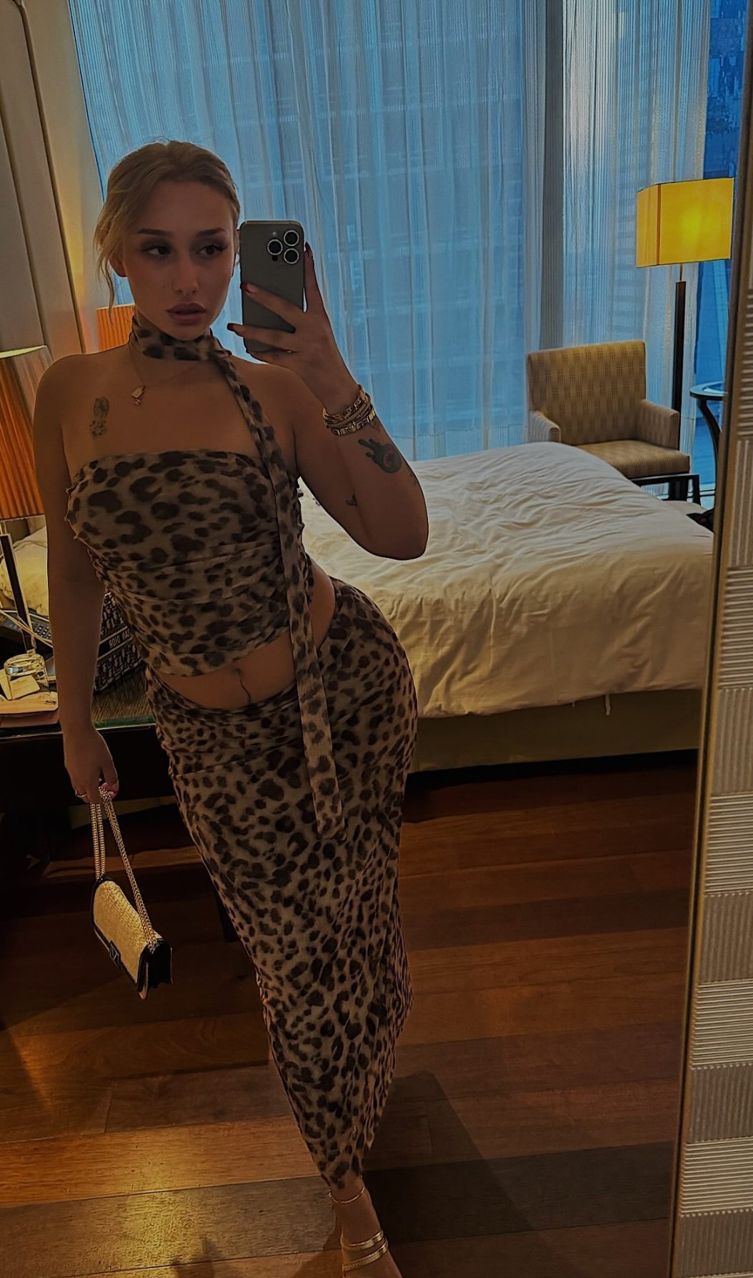 Celeb Turkey on X: Devriliyorum Naz ttps:ay.live8c6mu  t.coHGOsOGEAG3  X