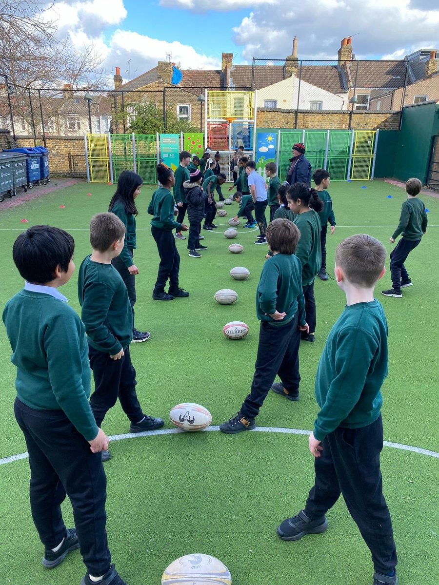 ⁦<a href="/FossdeneSchool/">Fossdene Primary School</a>⁩ Year 5 getting ready for tag rugby