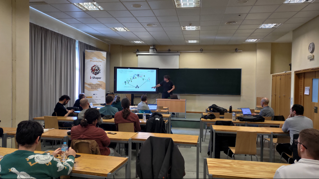 Daniel Díaz Sánchez impartió "Análisis de tráfico y pruebas automatizadas para dispositivos en IoT mediante virtualización / auditoría en DNS dinámico" y "Autenticación dinámica con colisiones, estado pre-cuantum y retos postquantum" <a href="/INCIBE/">INCIBE</a>  #NextGenerationEU #ProyectosCiber.