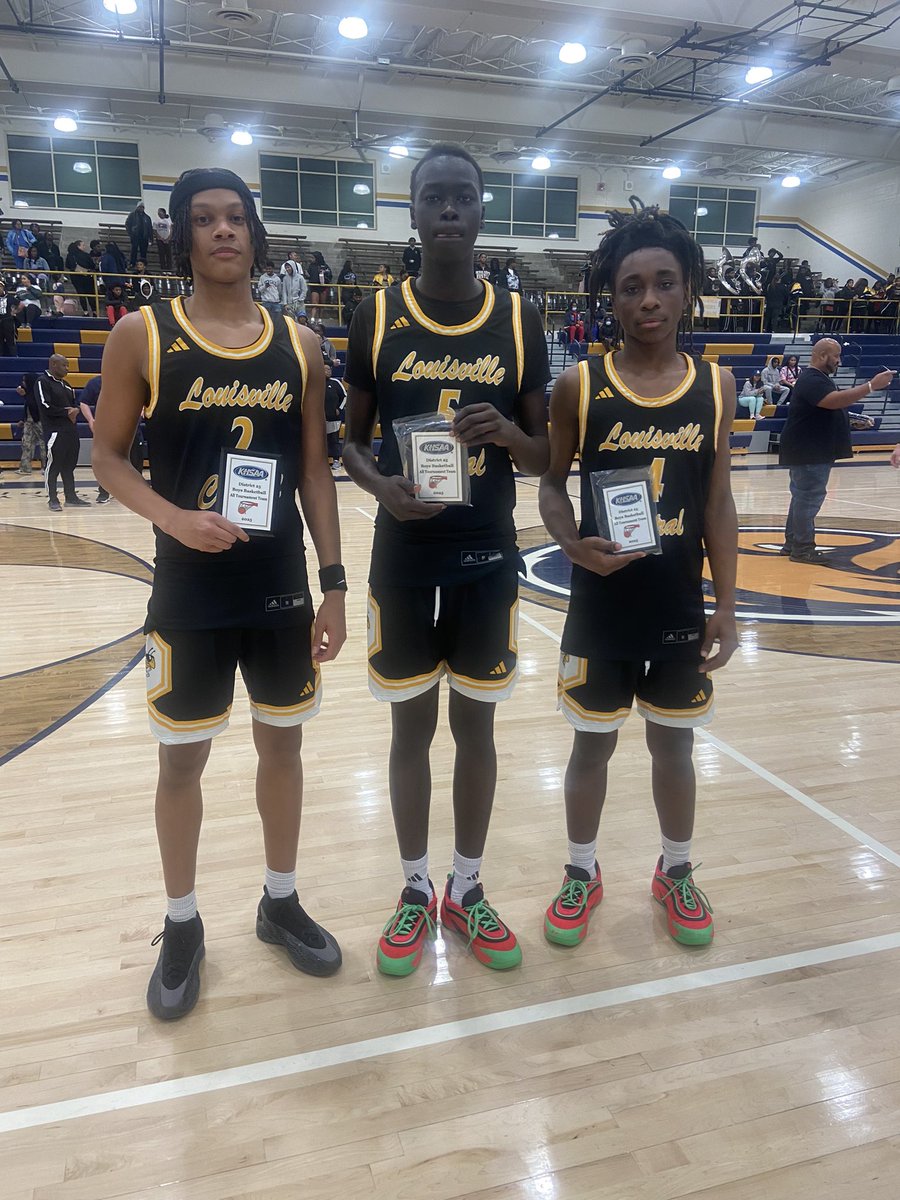 Congratulations to our varsity boys basketball team for finishing as the runner-up of the 25th district. Now it’s off to Regionals as we await the announcement of our opponent.

Also, congratulations to our 3 All District selections:

Kual Deng
Tae’ren Pryor
Chris King

🐝🐝🐝🐝