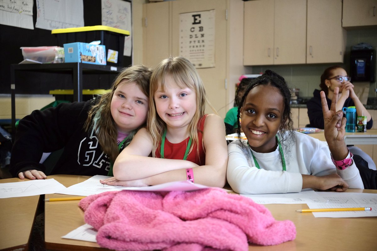 Mathstronauts's tweet image. Let's take a peek at our SPARK Program's second workshop: Coordinates & Constellations!
The Winter Block is currently running at two @hwdsb schools, Queen Victoria and Adelaide Hoodless. Big thanks to our funder, @HamCommFdn and partner @ymcahbb!