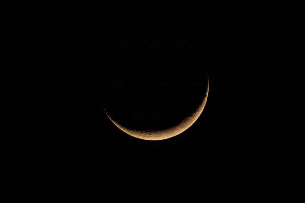 The crescent moon has been sighted :) Ramadan Mubarak to everyone, and I wish you all nothing but blessings this month inshAllah ❤️🌙