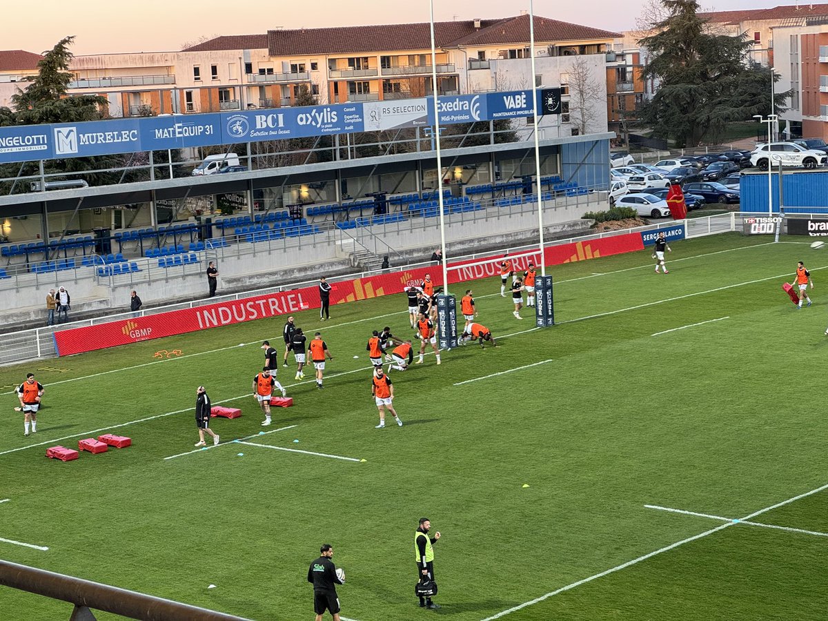 pascal goumy (@pascalgoumy) on Twitter photo Les joueurs du <a href="/CABCLRUGBY/">CA Brive Rugby</a> sont à l’échauffement sur le terrain de <a href="/ColomiersRugby/">Colomiers Rugby</a> où les conditions de jeu vont être idéales. Match à suivre en direct commenté sur <a href="/lamontagne_fr/">La Montagne</a> Les joueurs du <a href="/CABCLRUGBY/">CA Brive Rugby</a> sont à l’échauffement sur le terrain de <a href="/ColomiersRugby/">Colomiers Rugby</a> où les conditions de jeu vont être idéales. Match à suivre en direct commenté sur <a href="/lamontagne_fr/">La Montagne</a>